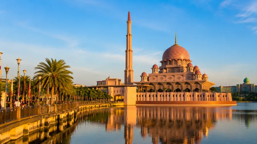 History of Putra Mosque