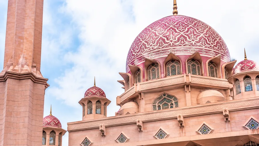 Putra Mosque Architecture & Design
